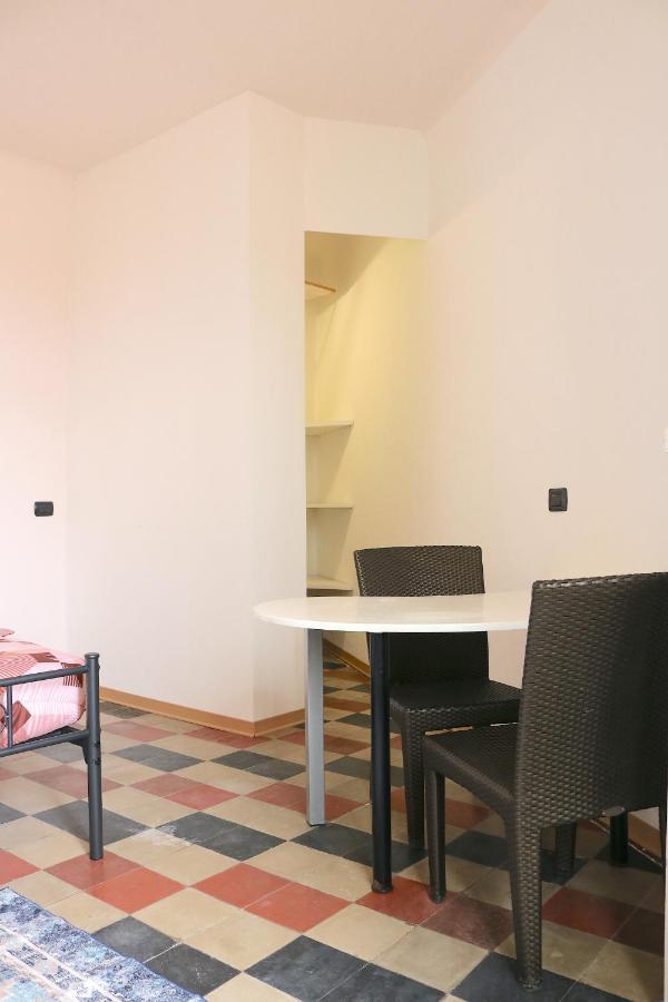 Ripa Di Porta Ticinese - Navigli Location - 3 People *